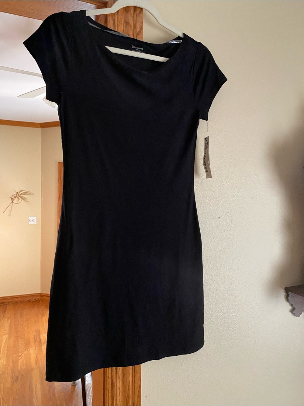 Black Short Sleeve Shift Dress
